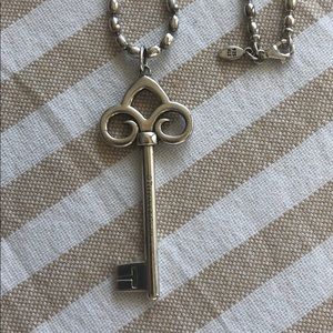Tiffany 24 inch key necklace great condition